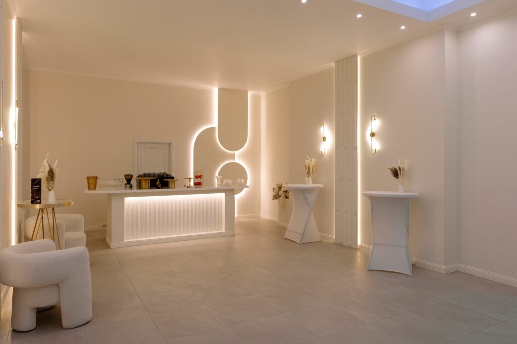 Банкетные залы Аманд Холл с видом на Неву в СПб