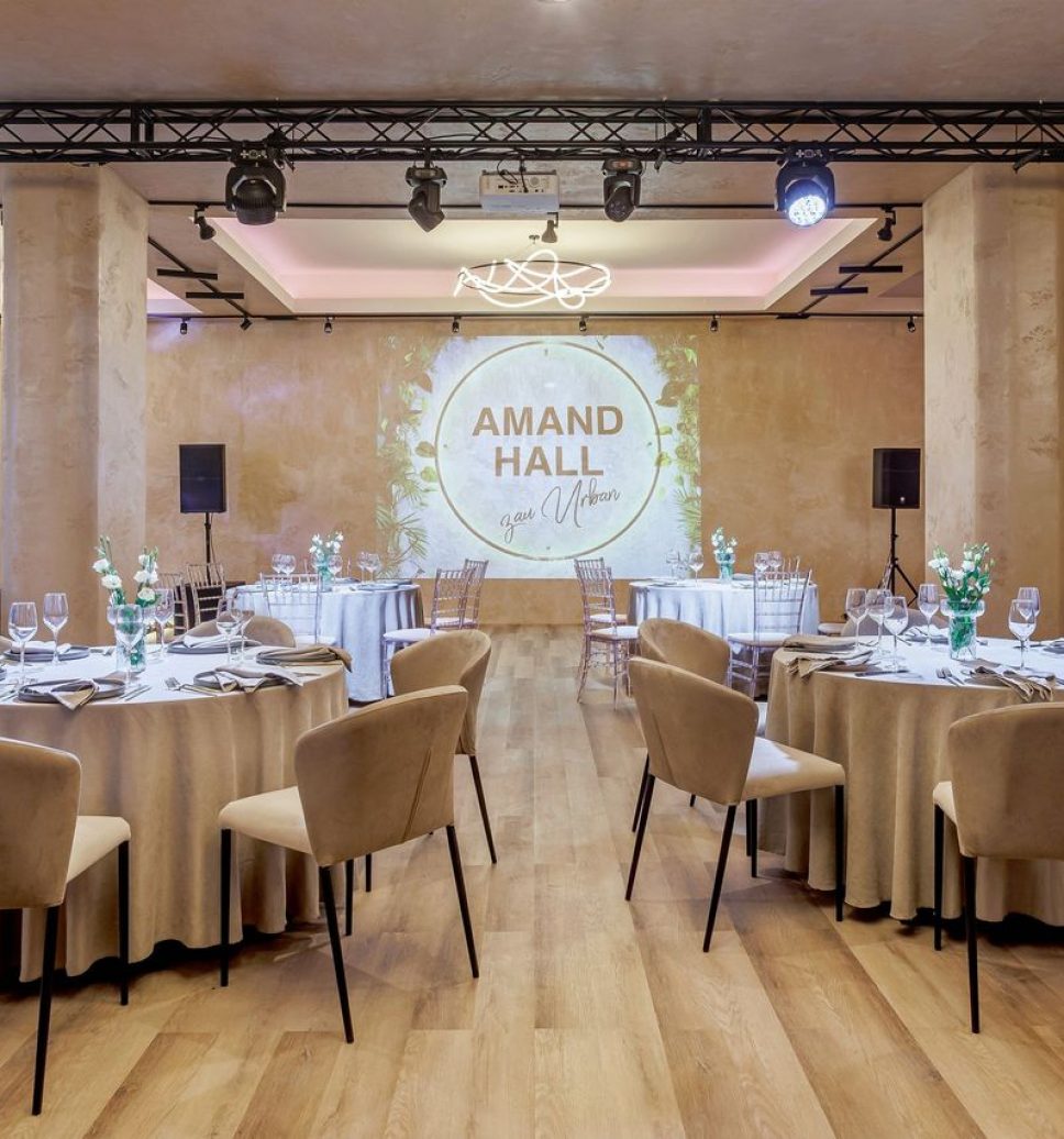Банкетные залы Аманд Холл с видом на Неву в СПб